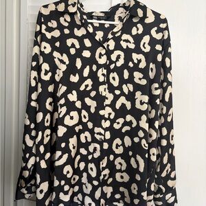 Zara Women's Button Down in Black and Cream Animal Print